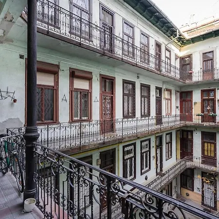 Lejlighed Robinia Downtown *